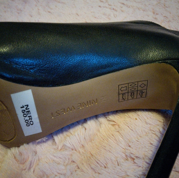 Nine West shoes - Picture 3 of 3